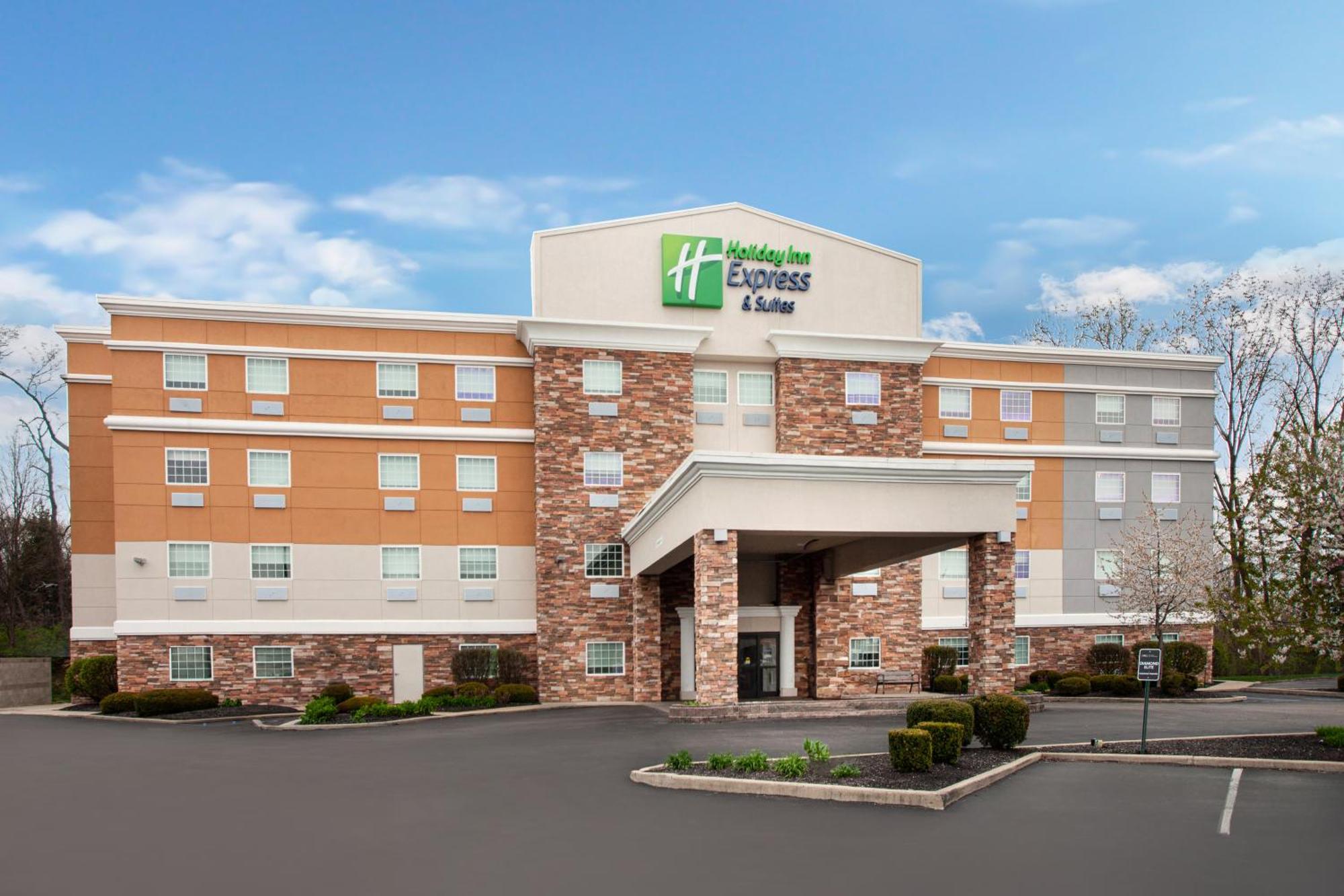 Holiday Inn Express & Suites Carmel North - Westfield By Ihg Exterior foto