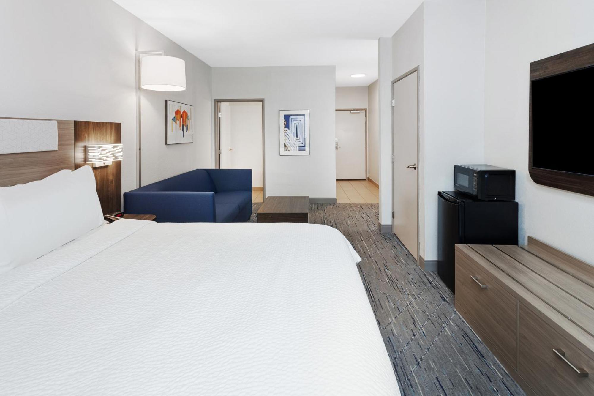 Holiday Inn Express & Suites Carmel North - Westfield By Ihg Exterior foto