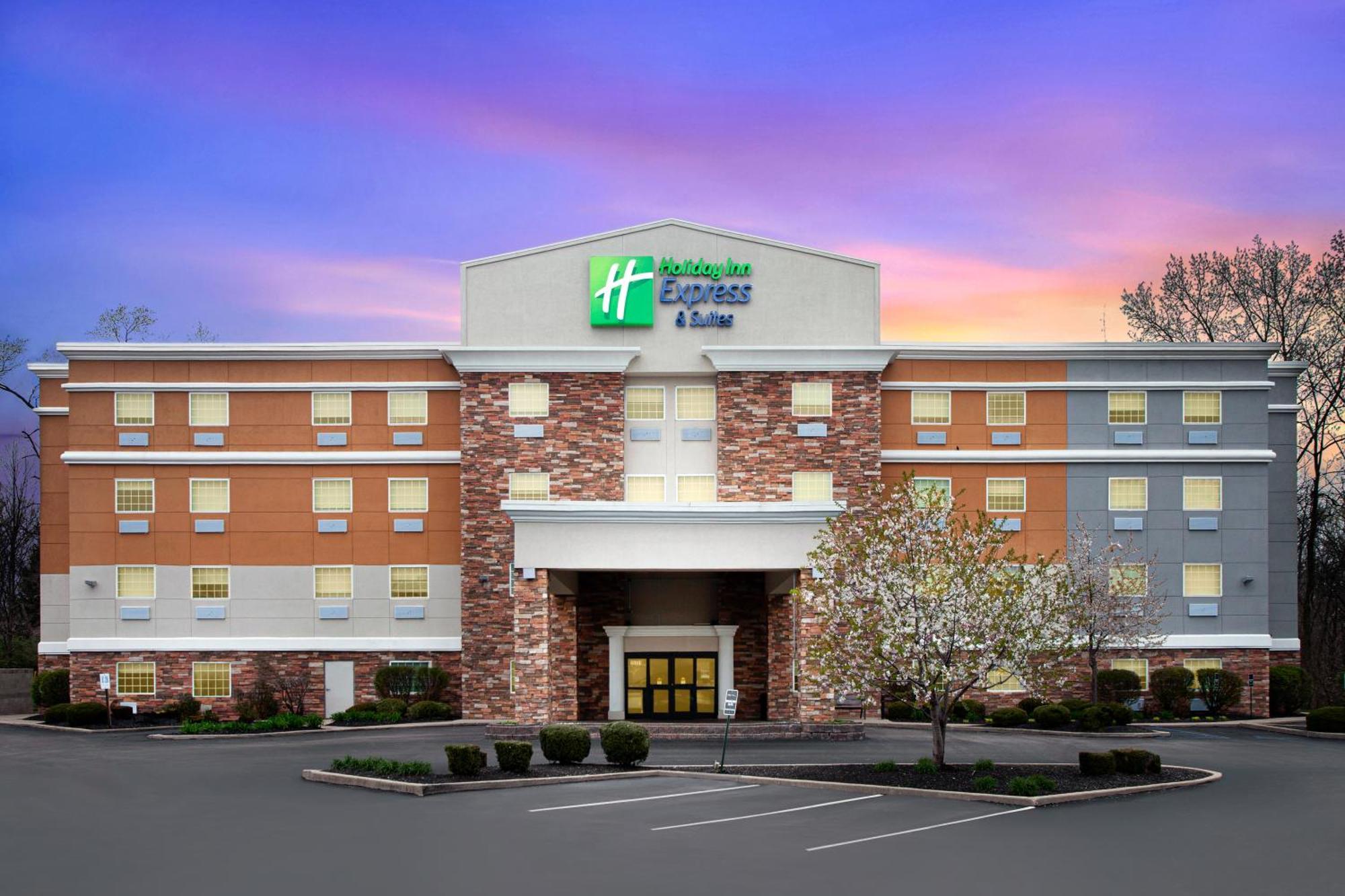 Holiday Inn Express & Suites Carmel North - Westfield By Ihg Exterior foto