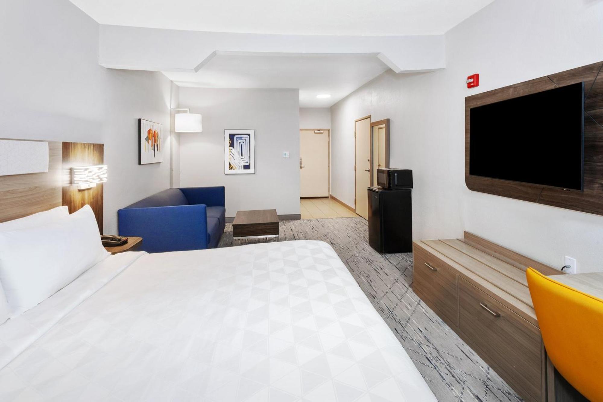 Holiday Inn Express & Suites Carmel North - Westfield By Ihg Exterior foto