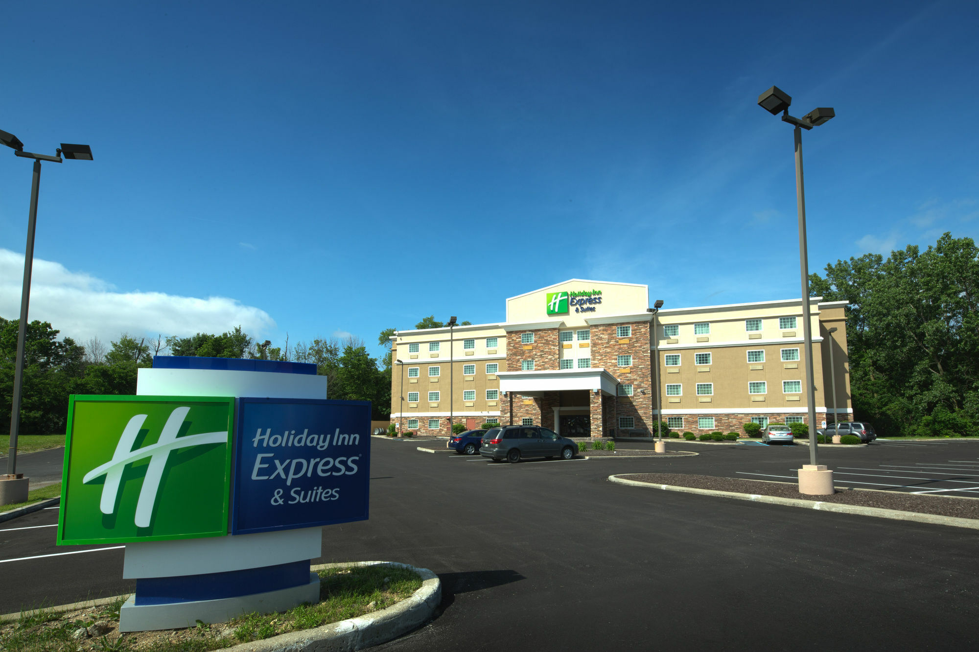 Holiday Inn Express & Suites Carmel North - Westfield By Ihg Exterior foto